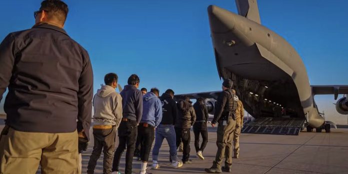 Brasil pedirá explicações sobre tratamento degradante de deportados