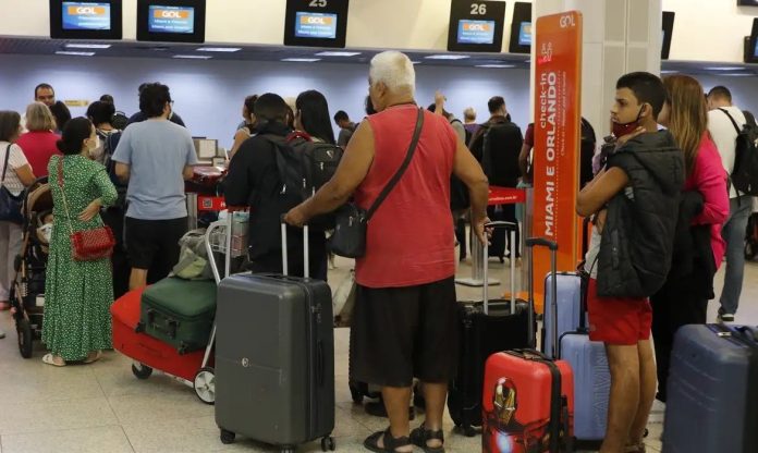 criminosos usam perfis falsos do programa Voa Brasil para roubar dados pessoais