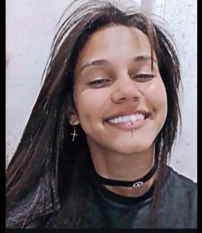 Jovem morre em acidente entre carro e moto na BR-262, em Nova Serrana
