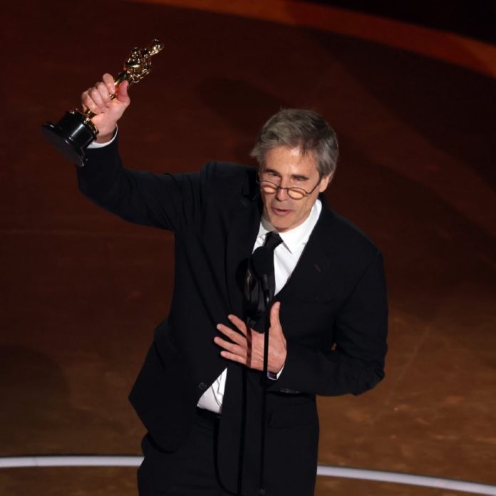 Ainda Estou Aqui vence Oscar de melhor filme estrangeiro
