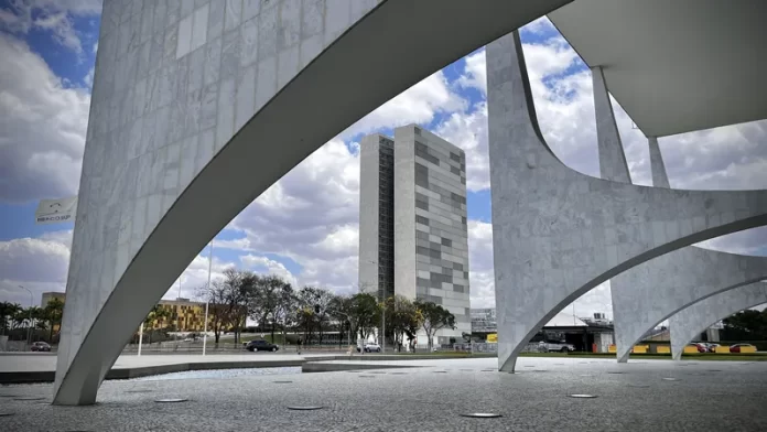 Congresso deve votar Orçamento de 2025 nesta quinta-feira (20)