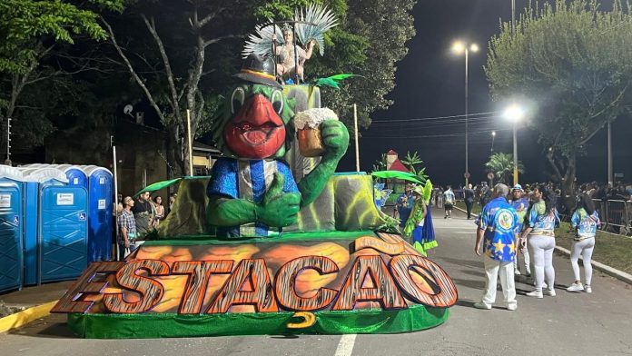 Estação Primeira de São Léo é a campeã no Carnaval de São Leopoldo (RS)