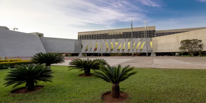 Operação Sisamnes prende acusado de vender decisões judiciais do STJ