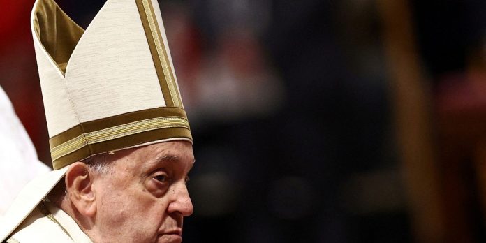Papa tem noite tranquila e mantém repouso, informa Vaticano