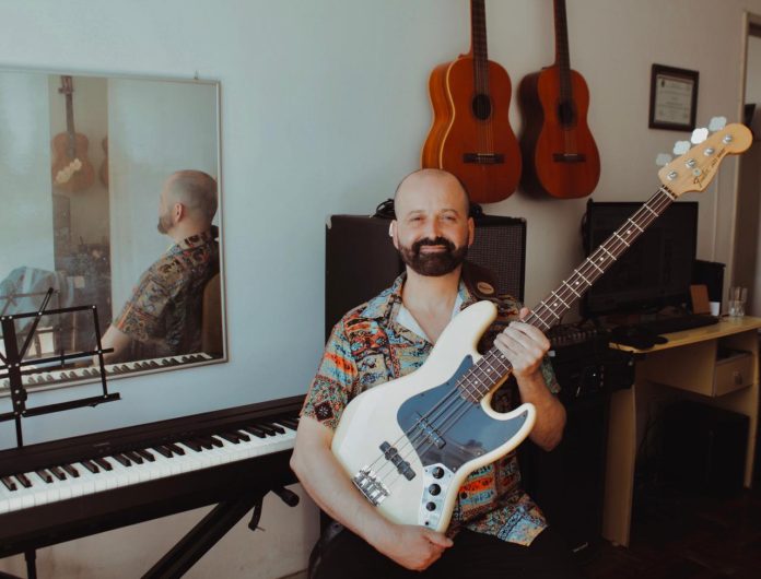 Porto Alegre (RS) recebe um raro Concerto Para Baixo Elétrico e Orquestra nesta quinta-feira (27)