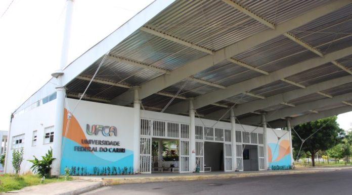 UFCA abre inscrições de concurso público para professor