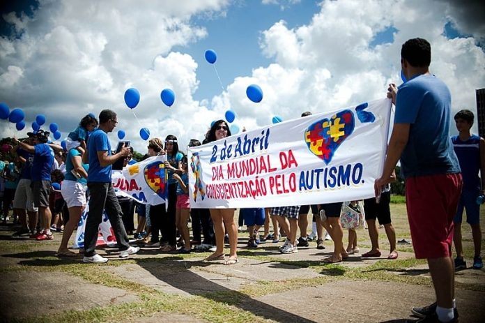 Frente Parlamentar pretende cobrar a execução das políticas públicas para pessoas com o transtorno do espectro autista – Brasil de Fato