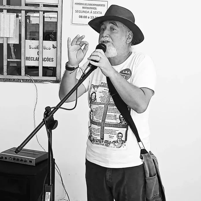 Manuel Bandeira: o poeta revolucionário da simplicidade