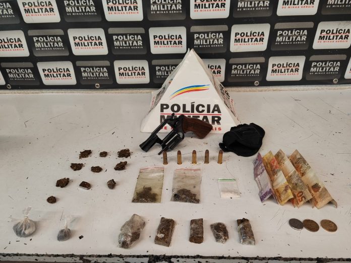 PM prende homem por porte ilegal de arma e apreende adolescente por tráfico em festa no Santa Rosa