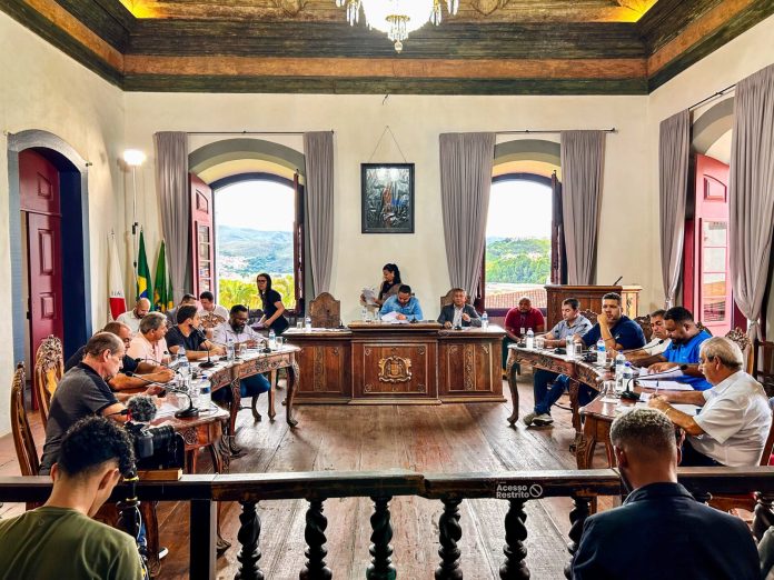 Rejeição à repactuação gera debate na Câmara Municipal de Mariana