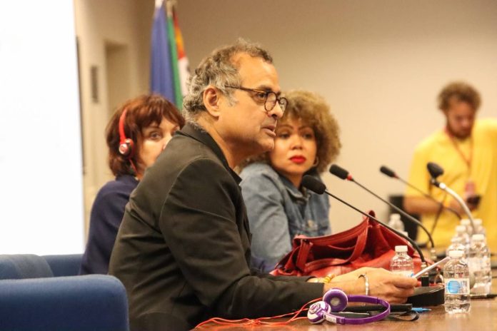 ‘Socialismo é o único caminho’, diz Vijay Prashad na abertura da conferência – Brasil de Fato