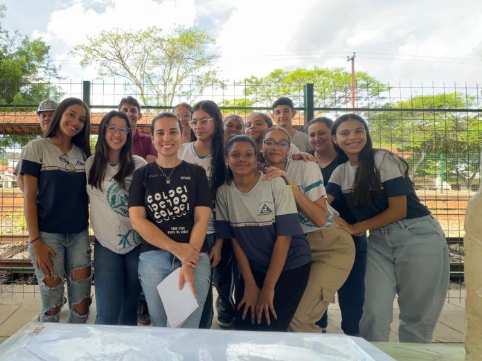 Turma de Segurança do Trabalho aprende na prática em obra de Restauração Ferroviária de Moeda