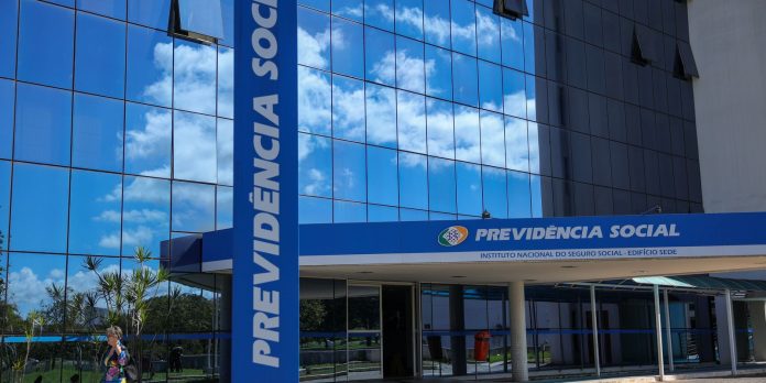 INSS alerta para golpe em perfil falso do Instagram