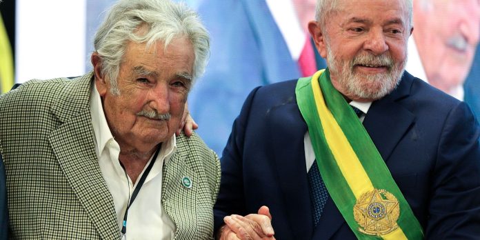 Lula viaja ao Uruguai nesta quinta-feira para velório de Mujica