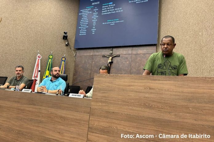 Morador reclama de falta de sistema de esgoto no bairro Portões, em Itabirito