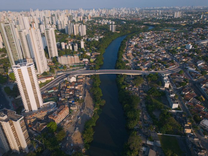 Por excesso de rejeitos sem tratamento, rio Capibaribe segue piorando de qualidade, diz estudo – Brasil de Fato