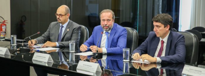 Agência Minas Gerais | Em Brasília, Governo de Minas discute implantação de gasoduto no Sul do estado