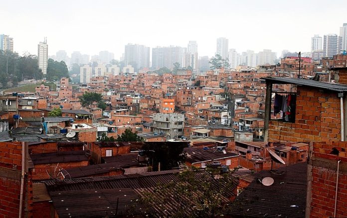 Brasil é o país com mais milionários da América Latina e o mais desigual entre 56 países, diz relatório do banco suíço UBS