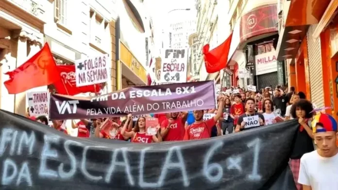 'Brasil já pode avançar para jornada de 36 horas, em escala 4x3', defende especialista em mercado de trabalho
