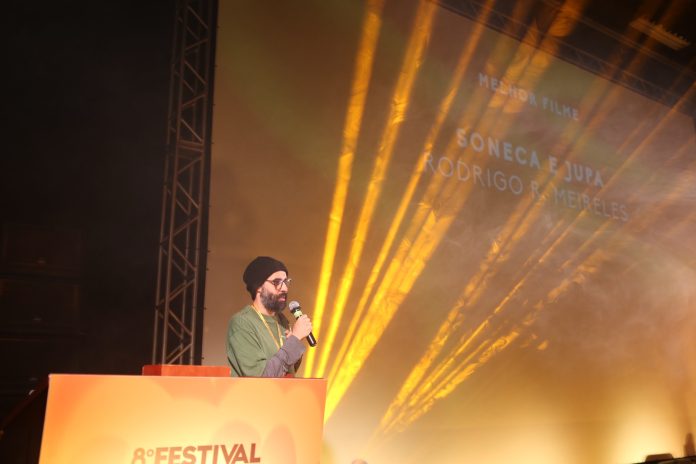 Cineasta mineiro sai consagrado do Festival Santa Cruz de Cinema 