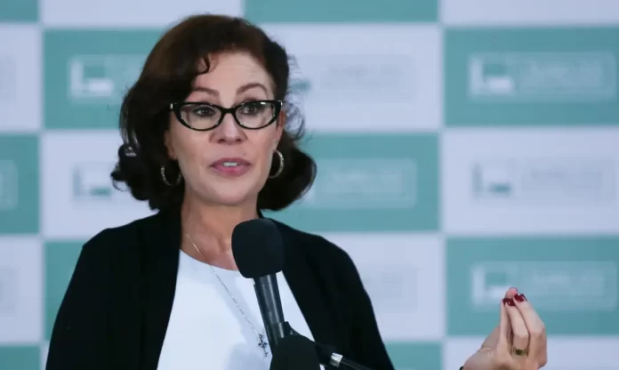 Moraes determina início de processo para extradição de Carla Zambelli – Brasil de Fato