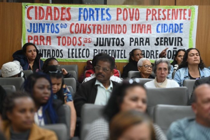 Sem teto e sem banheiro: o retrato da exclusão habitacional em Minas Gerais