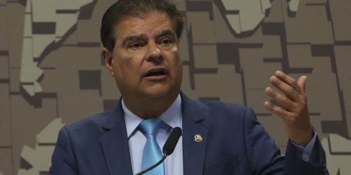 Comitiva de senadores vai aos EUA para tentar reverter tarifaço
