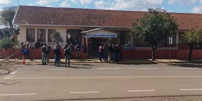 Escola receberá psicólogos especialistas em violência após atentado