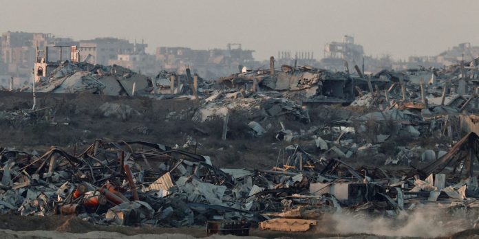 Israelenses protestam pelo fim da invasão à Gaza e retorno dos reféns