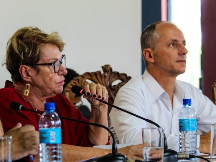 Vice processa prefeito e vereadores de Mariana por reajuste salarial