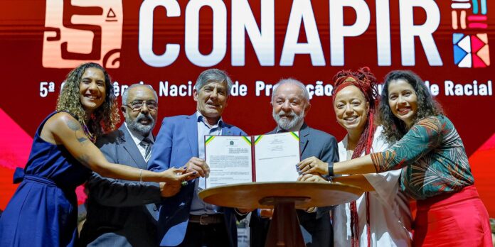 Anielle: Só existe democracia forte com justiça racial e reparação