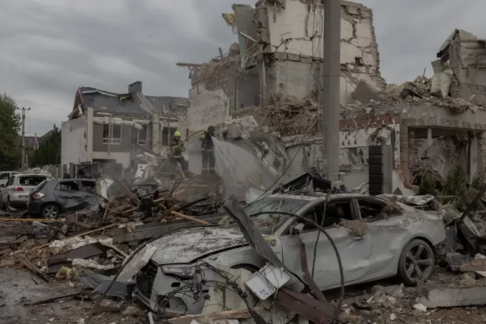 Ataque aéreo russo em Kiev deixa quatro mortos; alvo eram instalações militares
