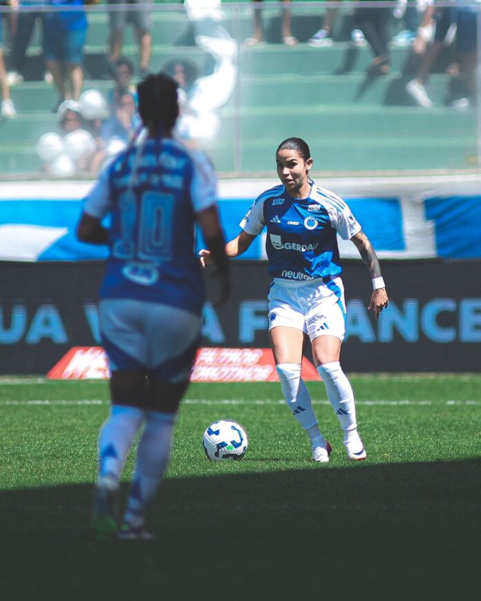 Com recorde de público, Cruzeiro empata com Corinthians e mantém decisão do Brasileirão Feminino em aberto