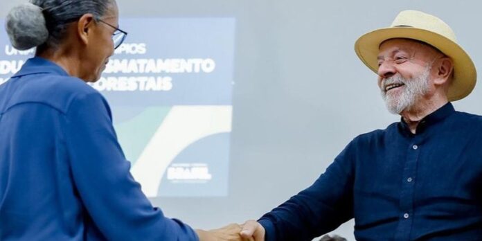 Lula lança programa de redução de desmatamento e incêndios na Amazônia