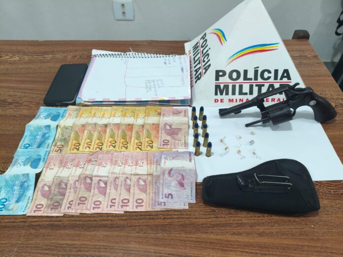 Polícia Militar apreende drogas e arma de fogo durante operação em Perdigão