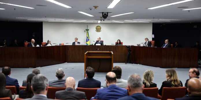 STF forma maioria para manter prisão de investigados de fraude no INSS