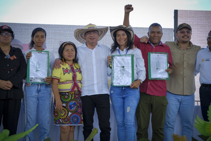 Sob Petro, reforma agrária tem avanço inédito na Colômbia, mas esbarra na violência e poder do agronegócio