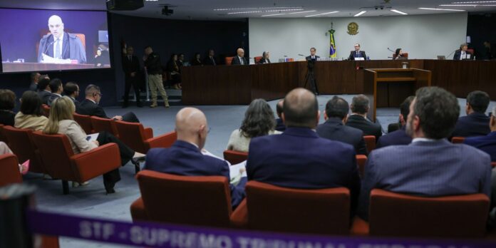 Trama golpista: defesas se manifestam no primeiro dia do julgamento