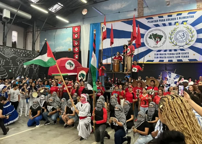 Ato político-cultural no MST antecipou elementos do desfile marcado para o dia 13 de fevereiro