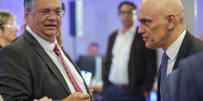 Moraes e Dino rejeitam recurso apresentado por defesa de Bolsonaro