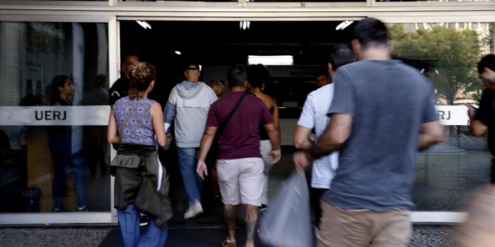 Provas discursivas do CPNU começam neste domingo, às 13h de Brasília
