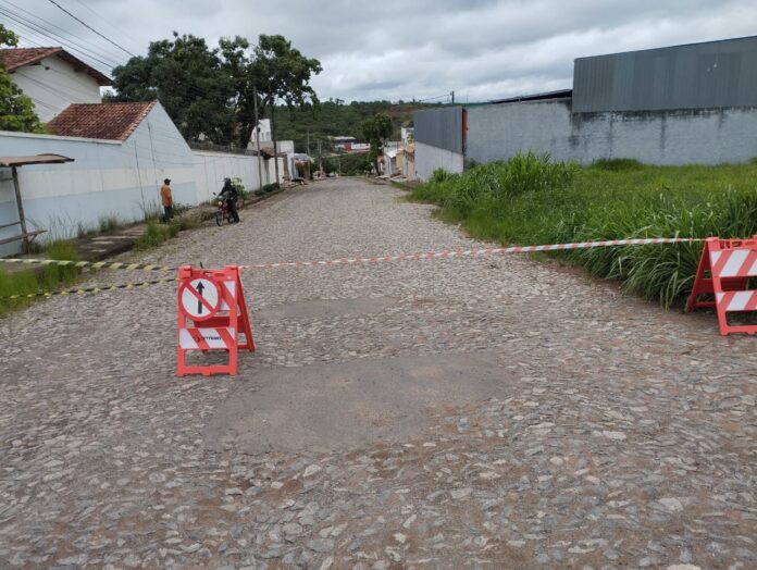 Vazamento de produto químico mobiliza Corpo de Bombeiros em Divinópolis