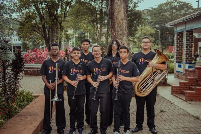 Pedreira Irmãos Machado apoia alunos do Instituto O Berço da Orquestra em viagem ao Festival Internacional Gramado in Concert