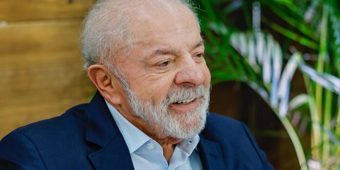 ONGs pedem que Lula vete penduricalho para servidores do Legislativo