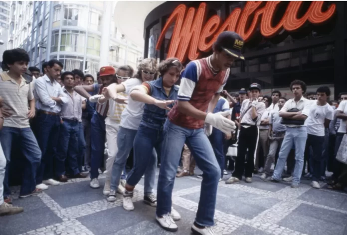 Grupo Feminino: Buffalo Girls e Funk Cia, Rua 24 de Maio (1984)