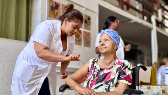 Agência Minas Gerais | Minas Gerais mobiliza 96% dos municípios em Dia D de reforço da vacinação contra a gripe