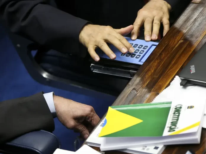 O golpe de 2016 foi posto em marcha em razão do recrudescimento da crise financeira internacional de 2008 e das mudanças sociais realizadas ao longo do período anterior