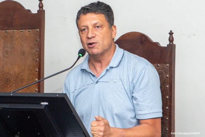 Renato Zoroastro pede dados e reforço de políticas públicas para pessoas com autismo em Ouro Preto