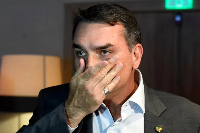 O senador e pré-candidato à presidência Flávio Bolsonaro