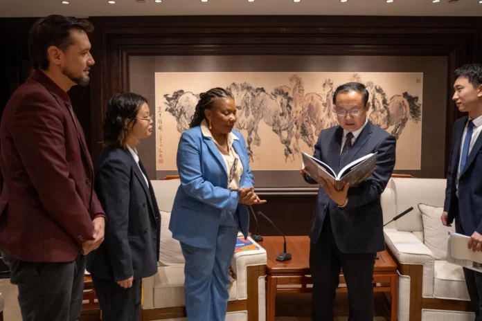 Reunião com ministro da Cultura e Turismo da China, Sun Yeli, em Pequim 27 de março de 2026.